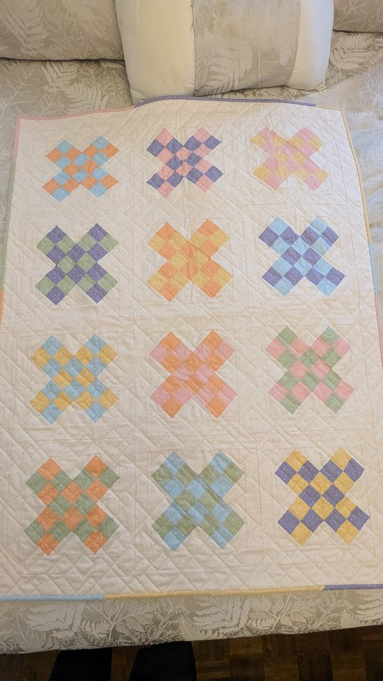 Crisscross Baby Quilt